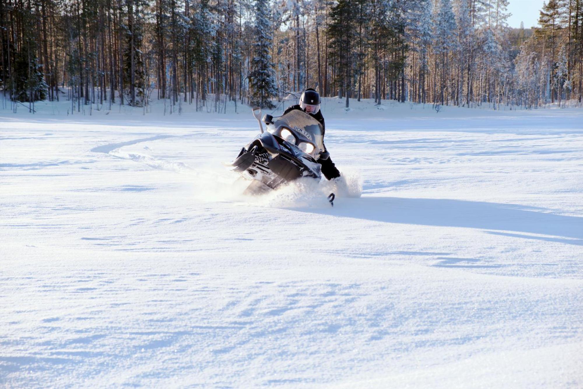 Отель Langforsen Glamping & Lapland Experience Lapptrask Экстерьер фото